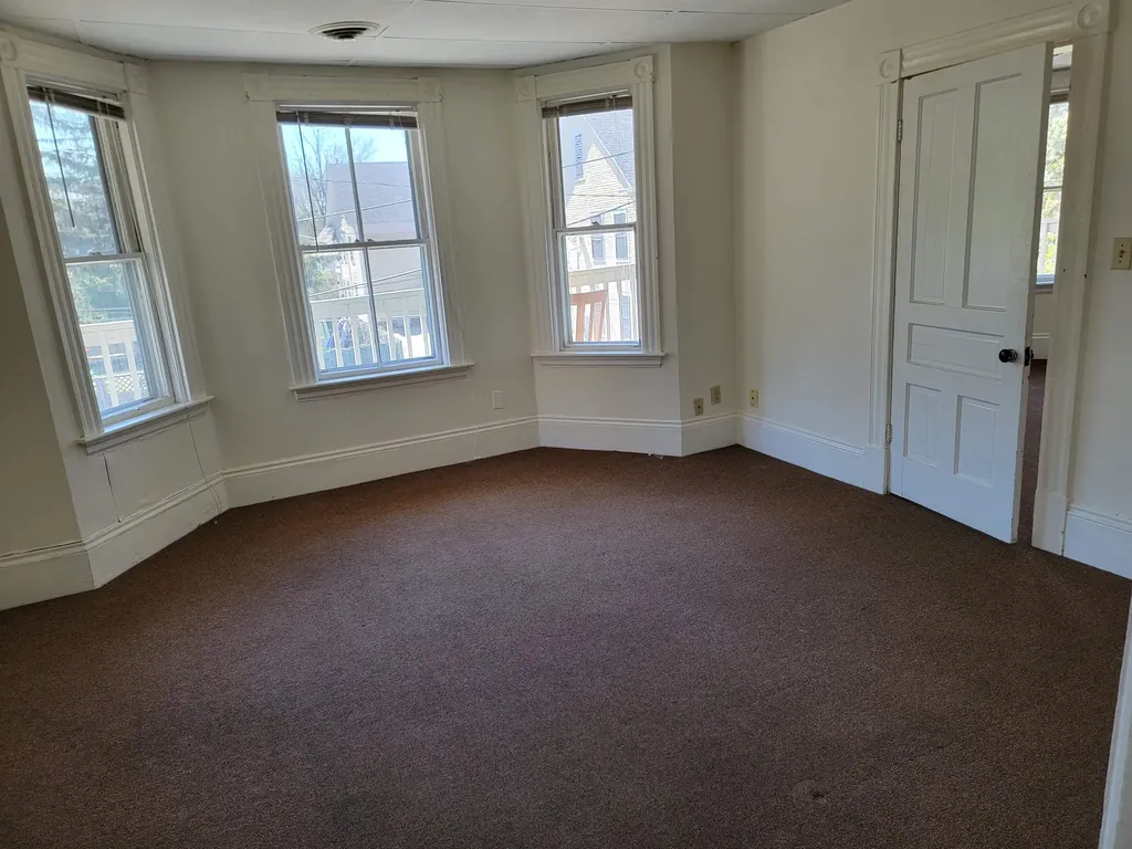 5 - 9 Merchant Street Walpole NH 03609