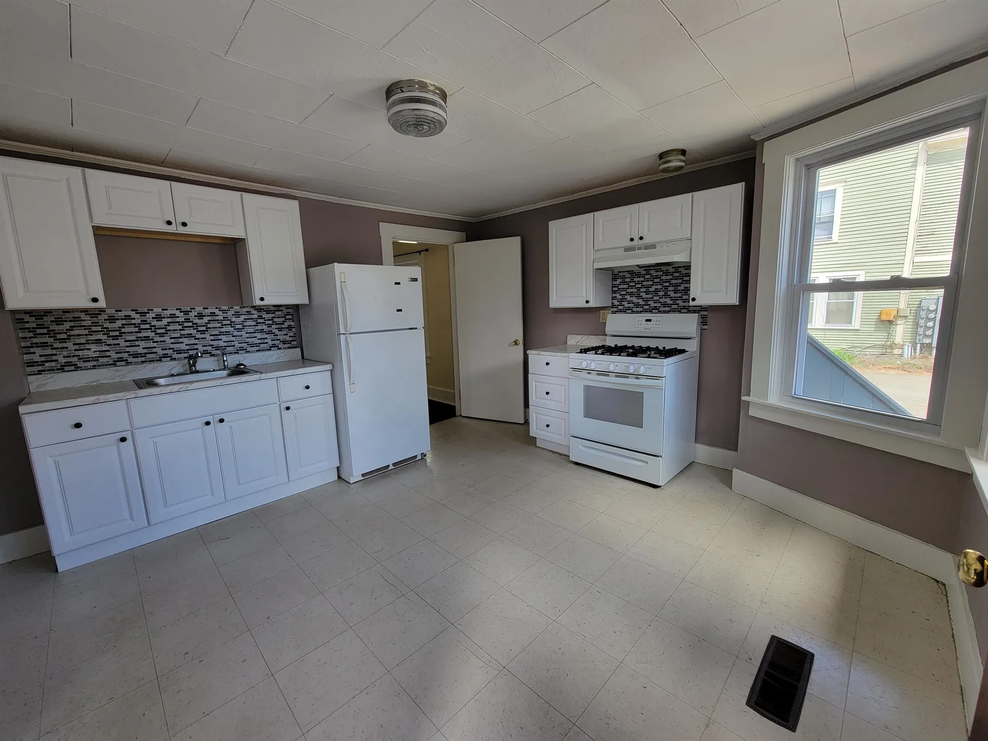 5 - 9 Merchant Street Walpole NH 03609