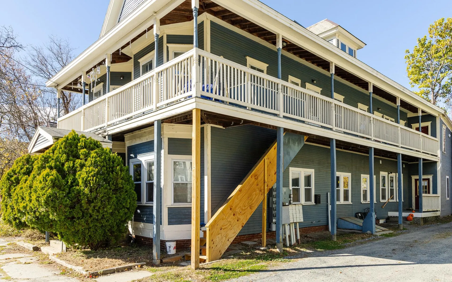 5 - 9 Merchant Street Walpole NH 03609