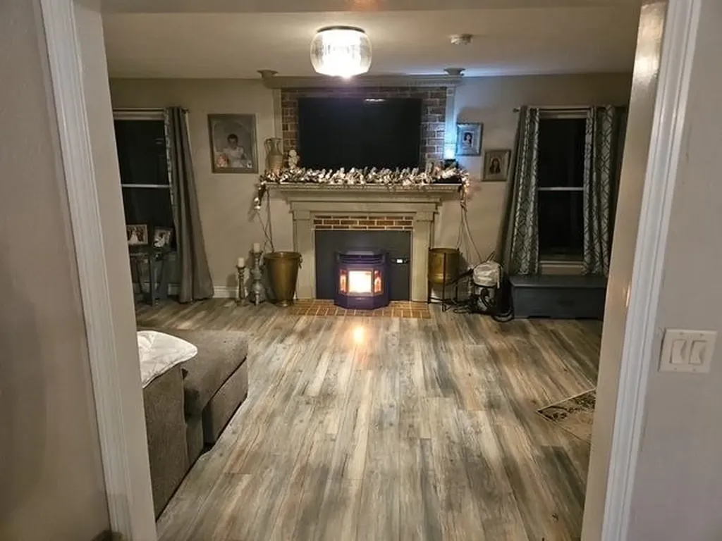 51 Zion Hill Road Salem NH 03079-1515