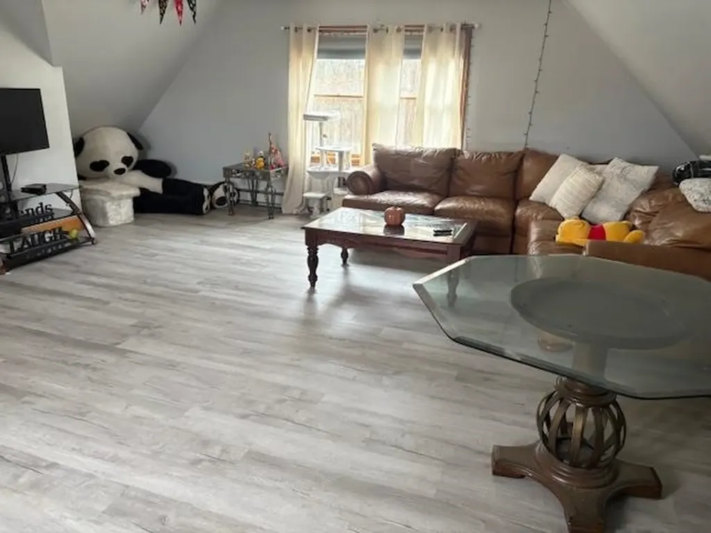 51 Zion Hill Road Salem NH 03079-1515