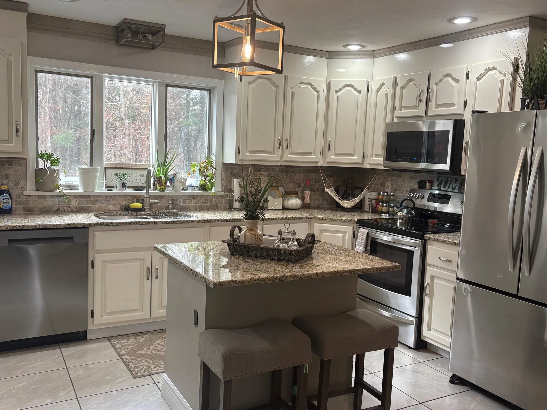 51 Zion Hill Road Salem NH 03079-1515