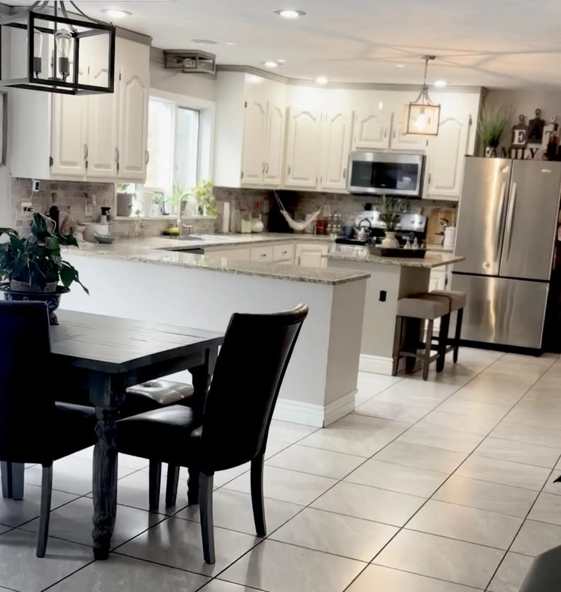 51 Zion Hill Road Salem NH 03079-1515