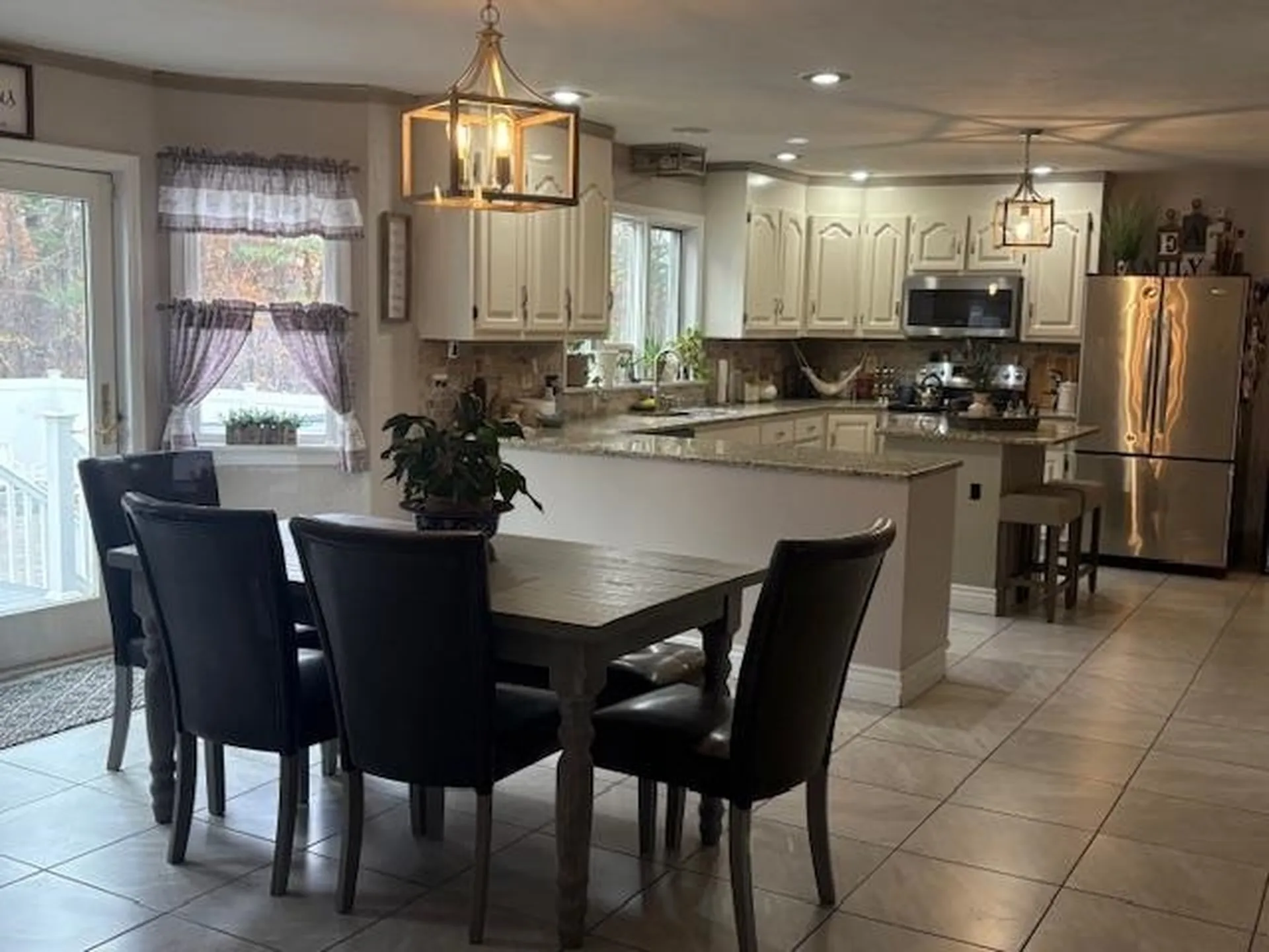 51 Zion Hill Road Salem NH 03079-1515