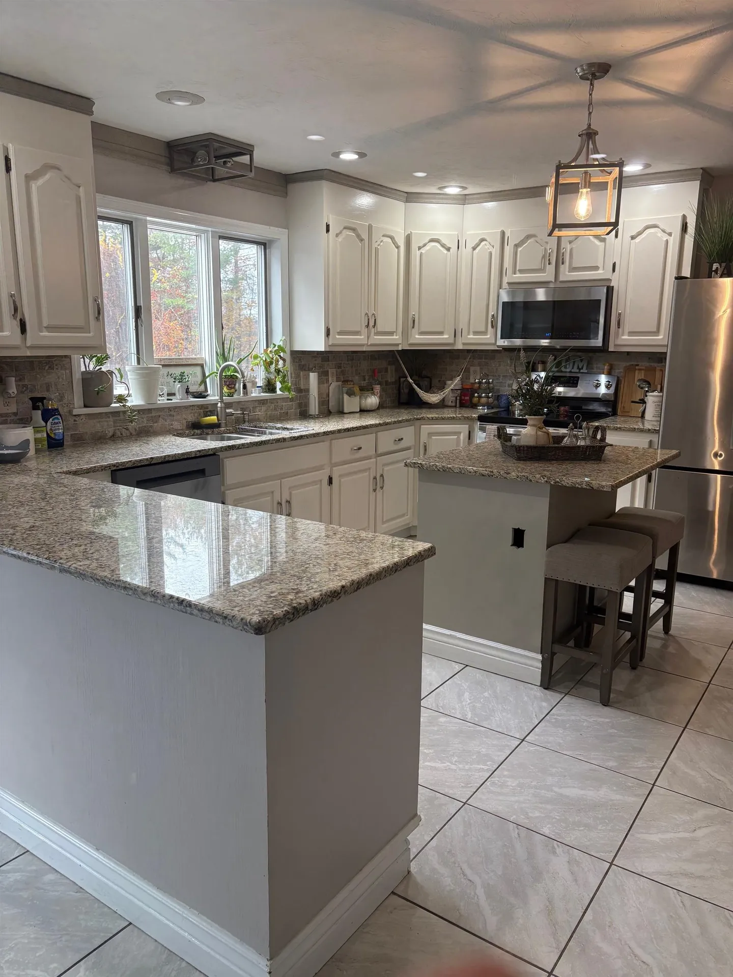 51 Zion Hill Road Salem NH 03079-1515