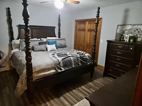 51 Zion Hill Road Salem NH 03079-1515