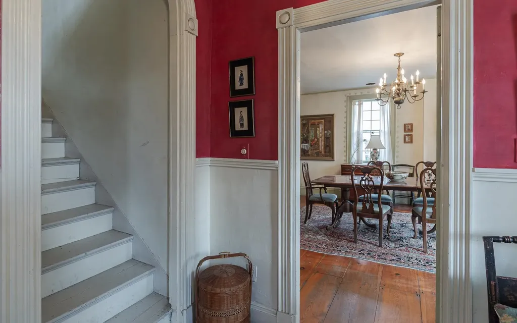 26 Old North Main Street Walpole NH 03608