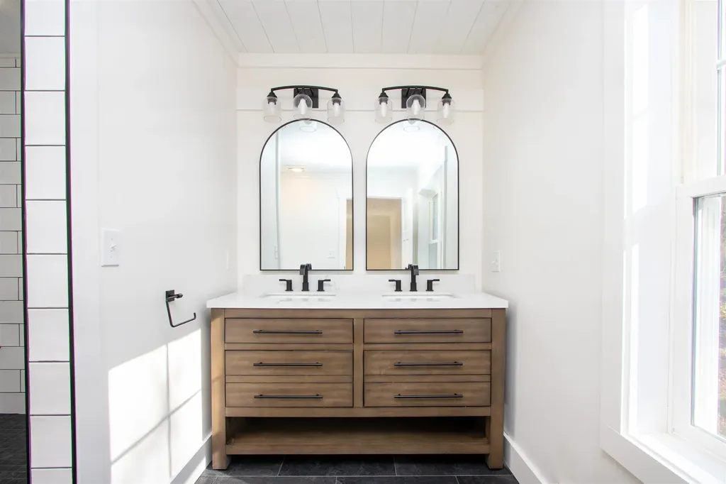 1374 Old Silo Road Barnet VT 05819