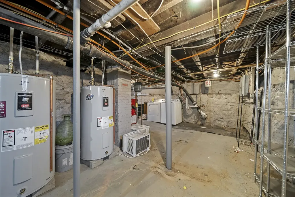 203 Portsmouth Avenue Manchester NH 03109