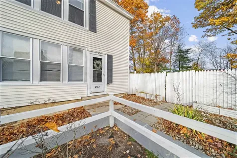 203 Portsmouth Avenue Manchester NH 03109