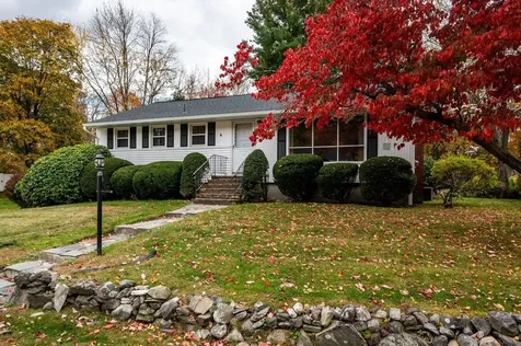 40 Carol Avenue Salem NH 03079