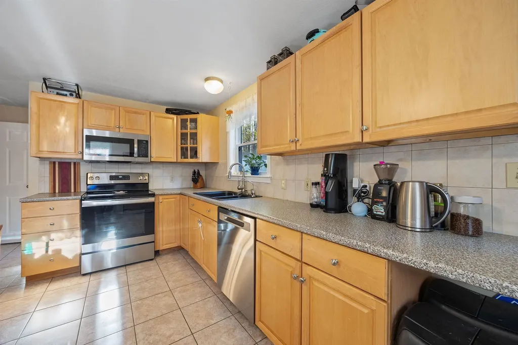 245 Beacon Hill Road Pembroke NH 03275