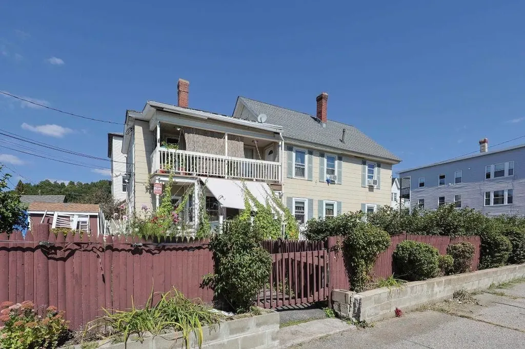 8 Rimmon Street Manchester NH 03102