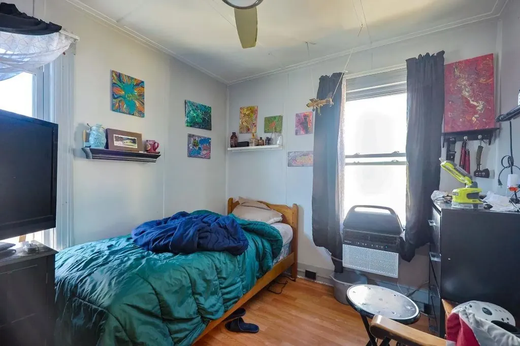 8 Rimmon Street Manchester NH 03102