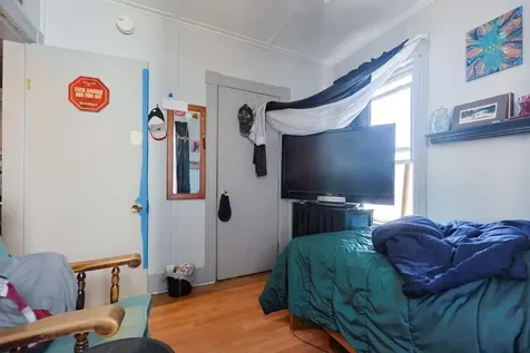 8 Rimmon Street Manchester NH 03102