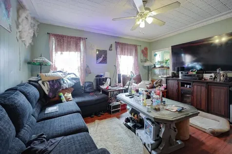 8 Rimmon Street Manchester NH 03102