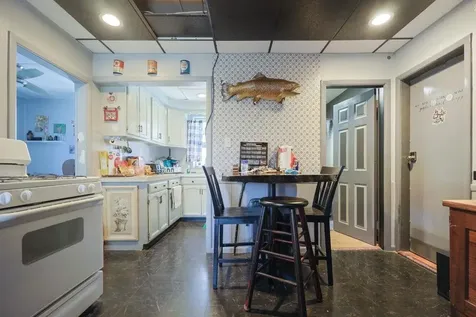 8 Rimmon Street Manchester NH 03102