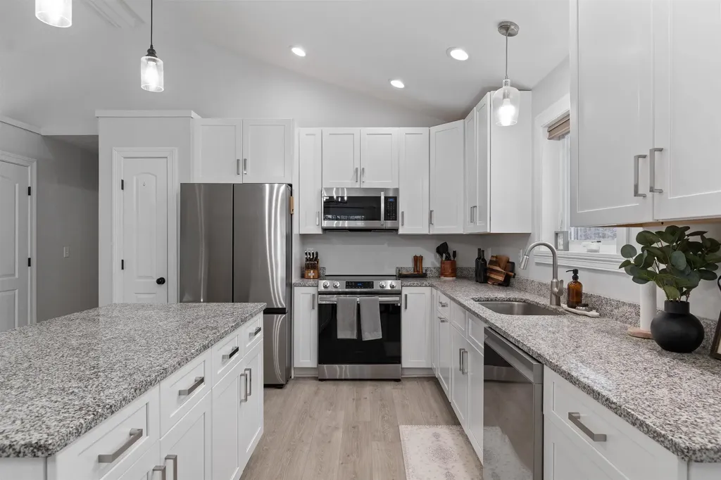 60 Apple Tree Road Fairfax VT 05454