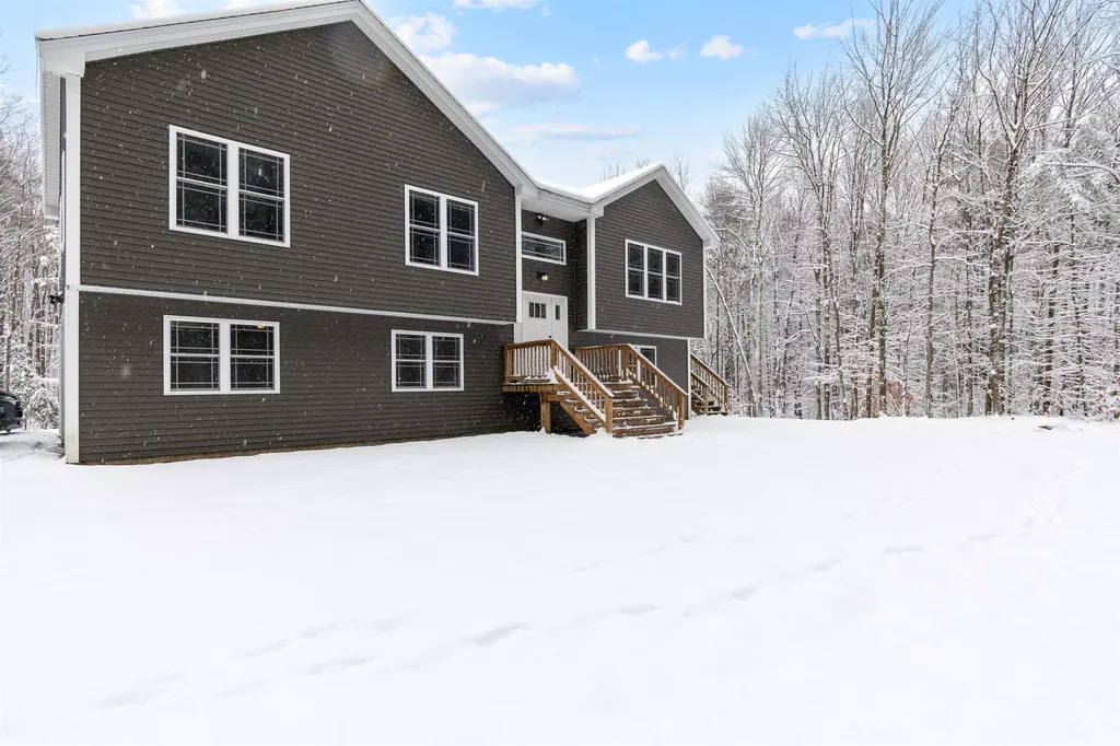 60 Apple Tree Road Fairfax VT 05454
