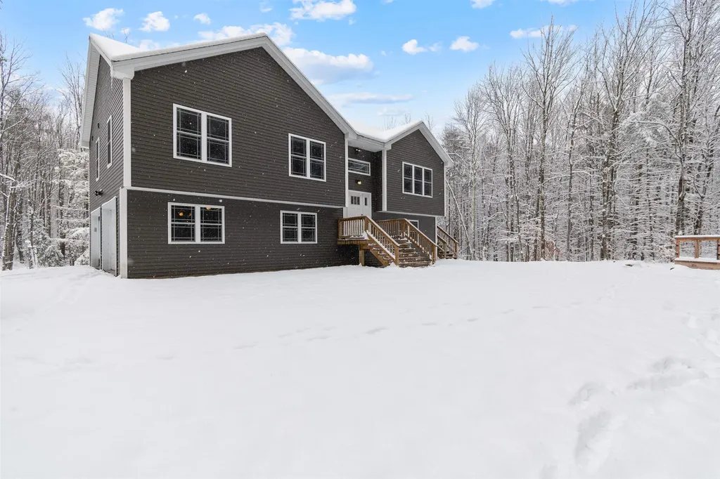 60 Apple Tree Road Fairfax VT 05454