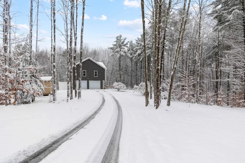 60 Apple Tree Road Fairfax VT 05454