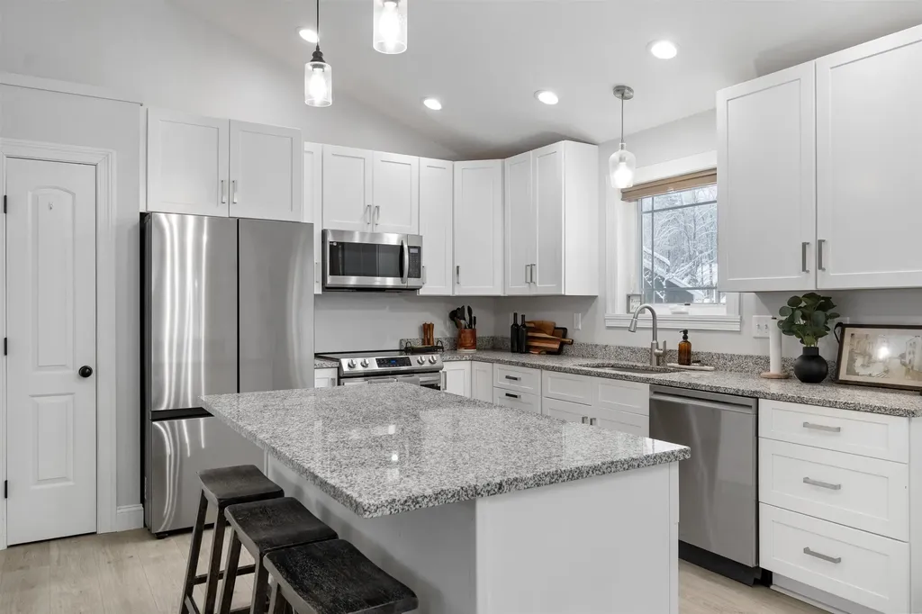 60 Apple Tree Road Fairfax VT 05454