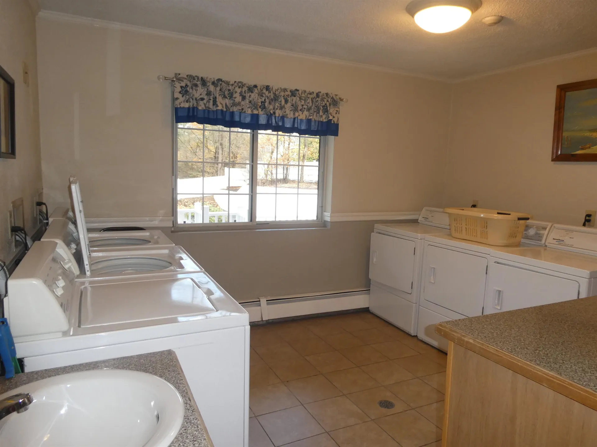 490 River Road Manchester NH 03104