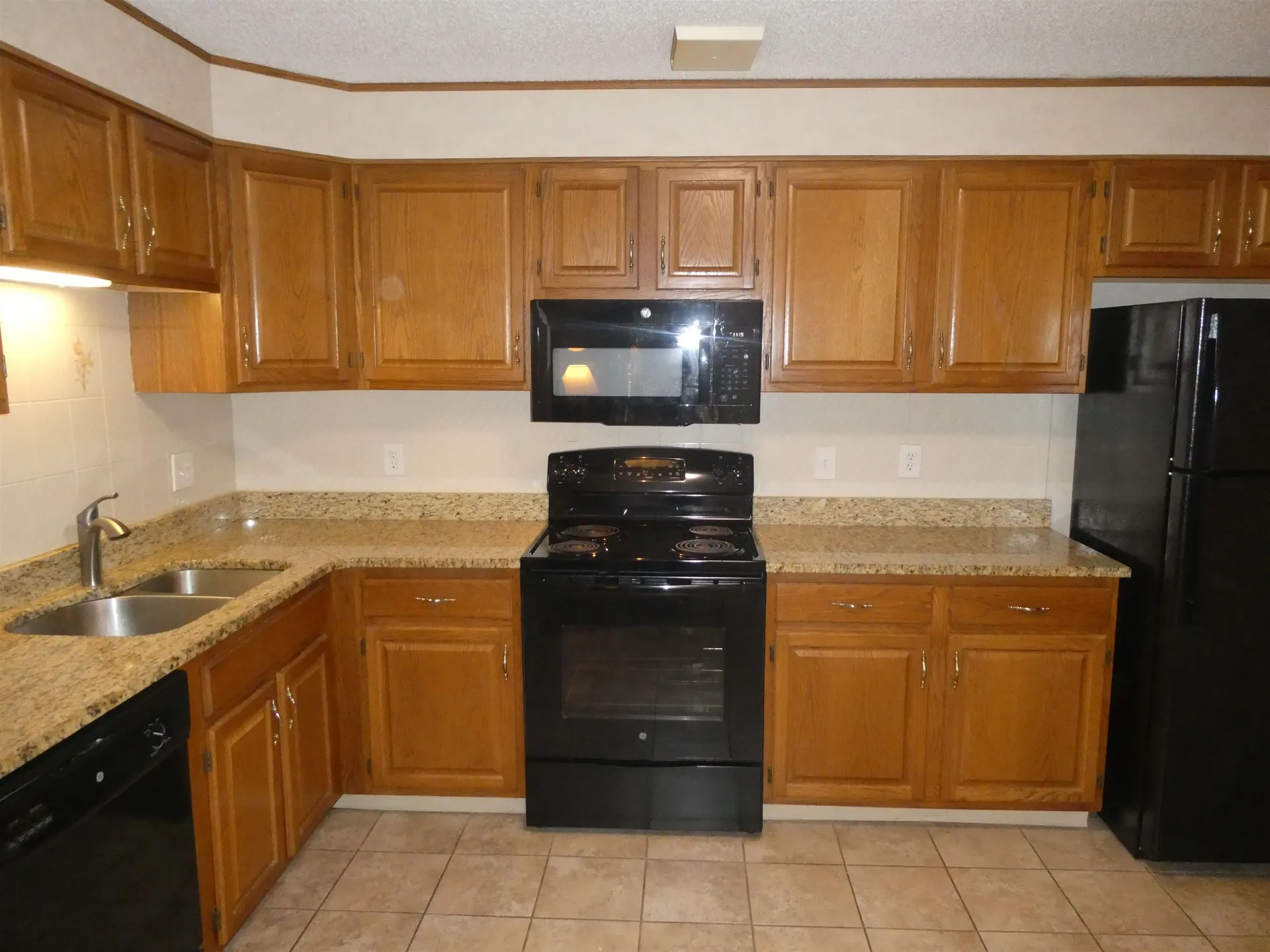 490 River Road Manchester NH 03104