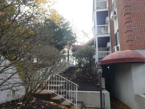 490 River Road Manchester NH 03104