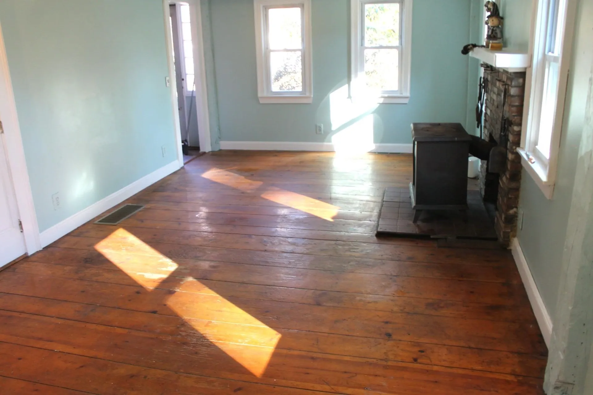 22 Church Street Kingston NH 03484