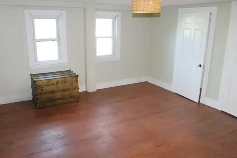 22 Church Street Kingston NH 03484