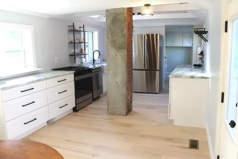 22 Church Street Kingston NH 03484