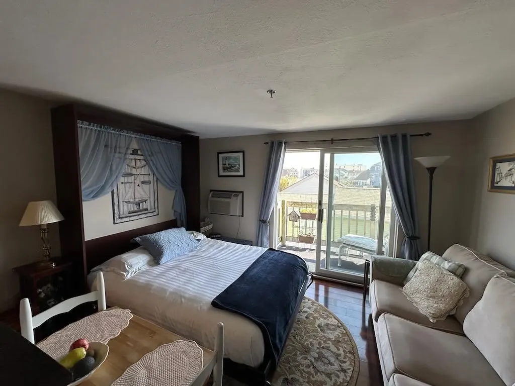 550 Winnacunnet Road Hampton NH 03842