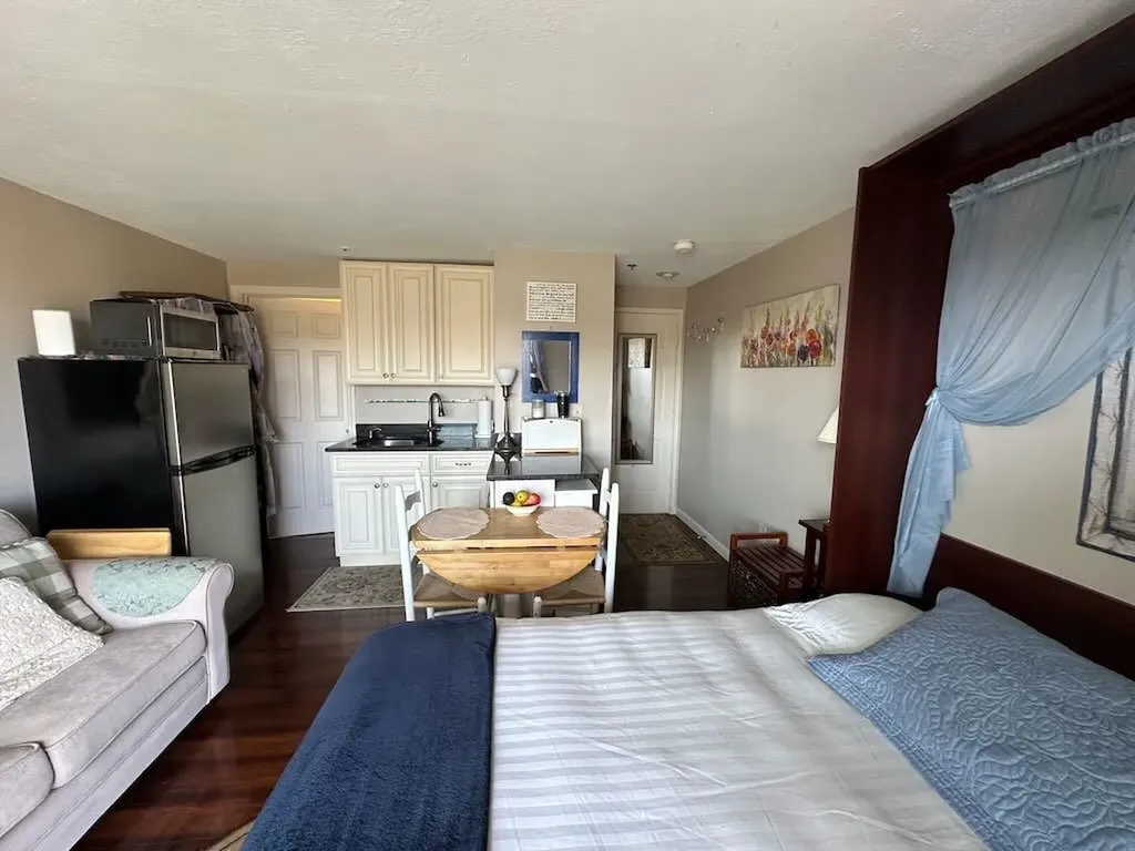 550 Winnacunnet Road Hampton NH 03842