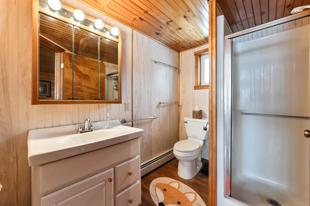 1420 East Side River Road Dummer NH 03588