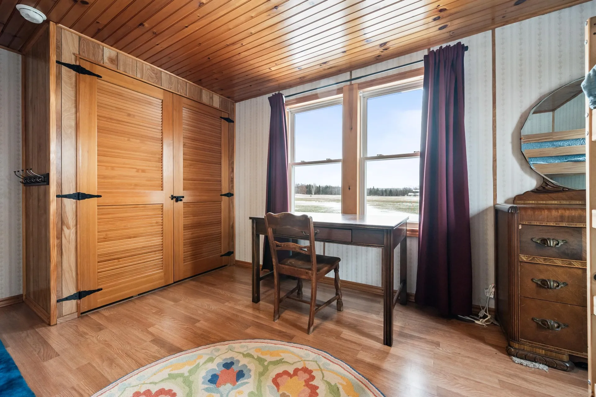 1420 East Side River Road Dummer NH 03588