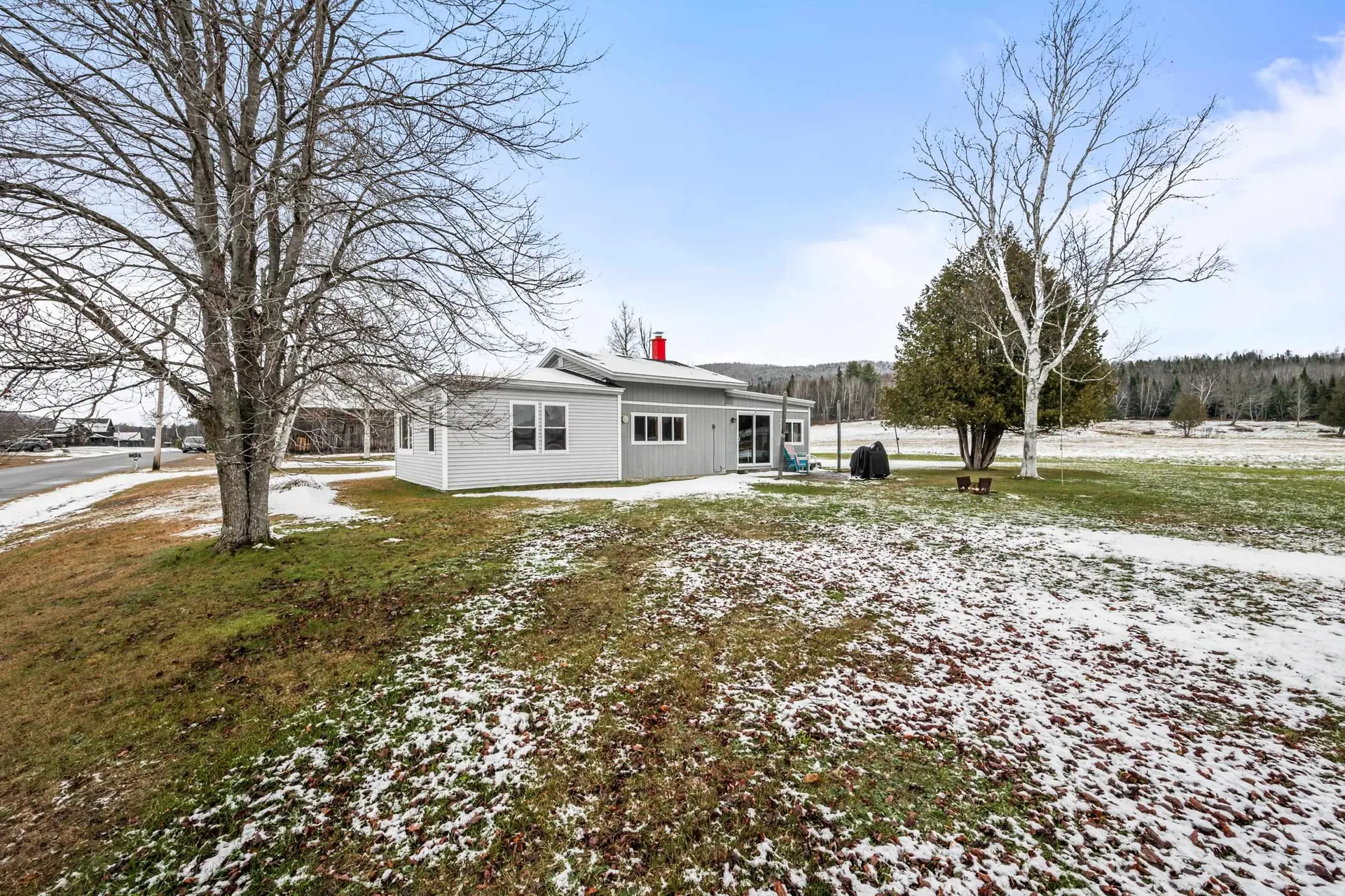 1420 East Side River Road Dummer NH 03588