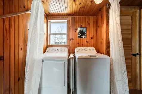 1420 East Side River Road Dummer NH 03588