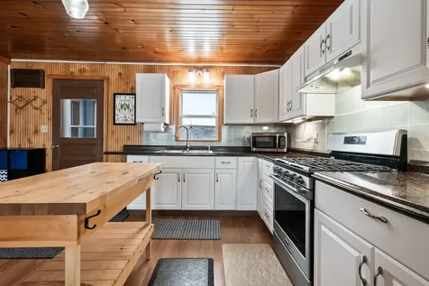 1420 East Side River Road Dummer NH 03588