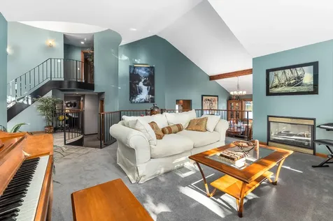 20 Bonardi Drive Enfield NH 03748