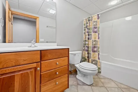 20 Bonardi Drive Enfield NH 03748