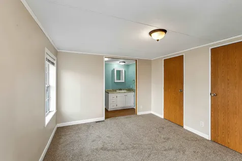 1 Apricot Way North Hampton NH 03862