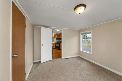 1 Apricot Way North Hampton NH 03862