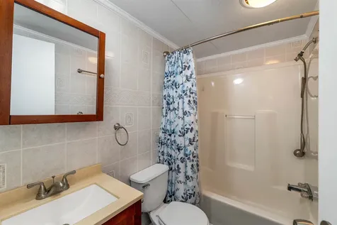 1 Apricot Way North Hampton NH 03862