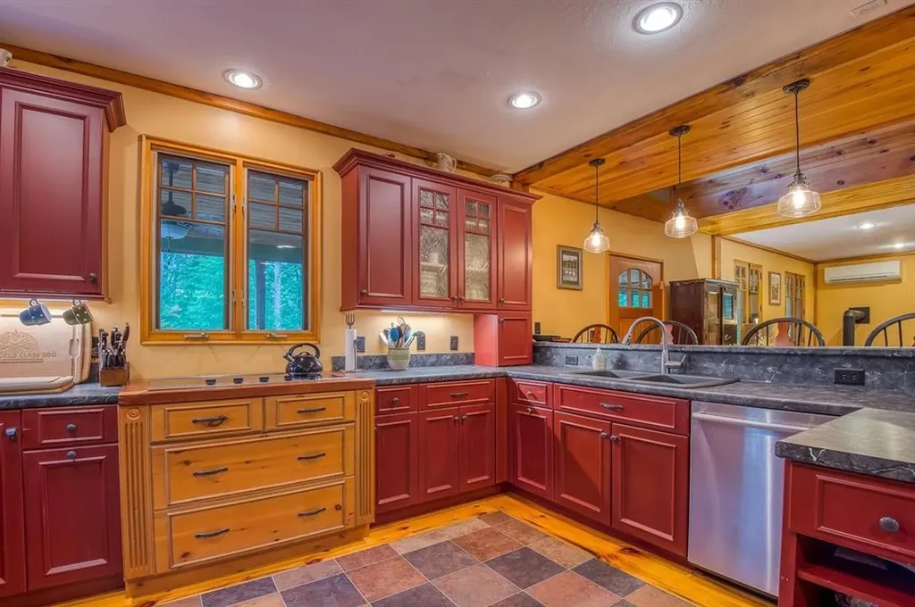 34 Mirror Lake Drive Tuftonboro NH 03853