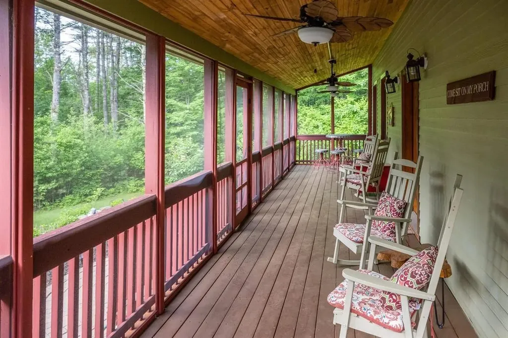 34 Mirror Lake Drive Tuftonboro NH 03853
