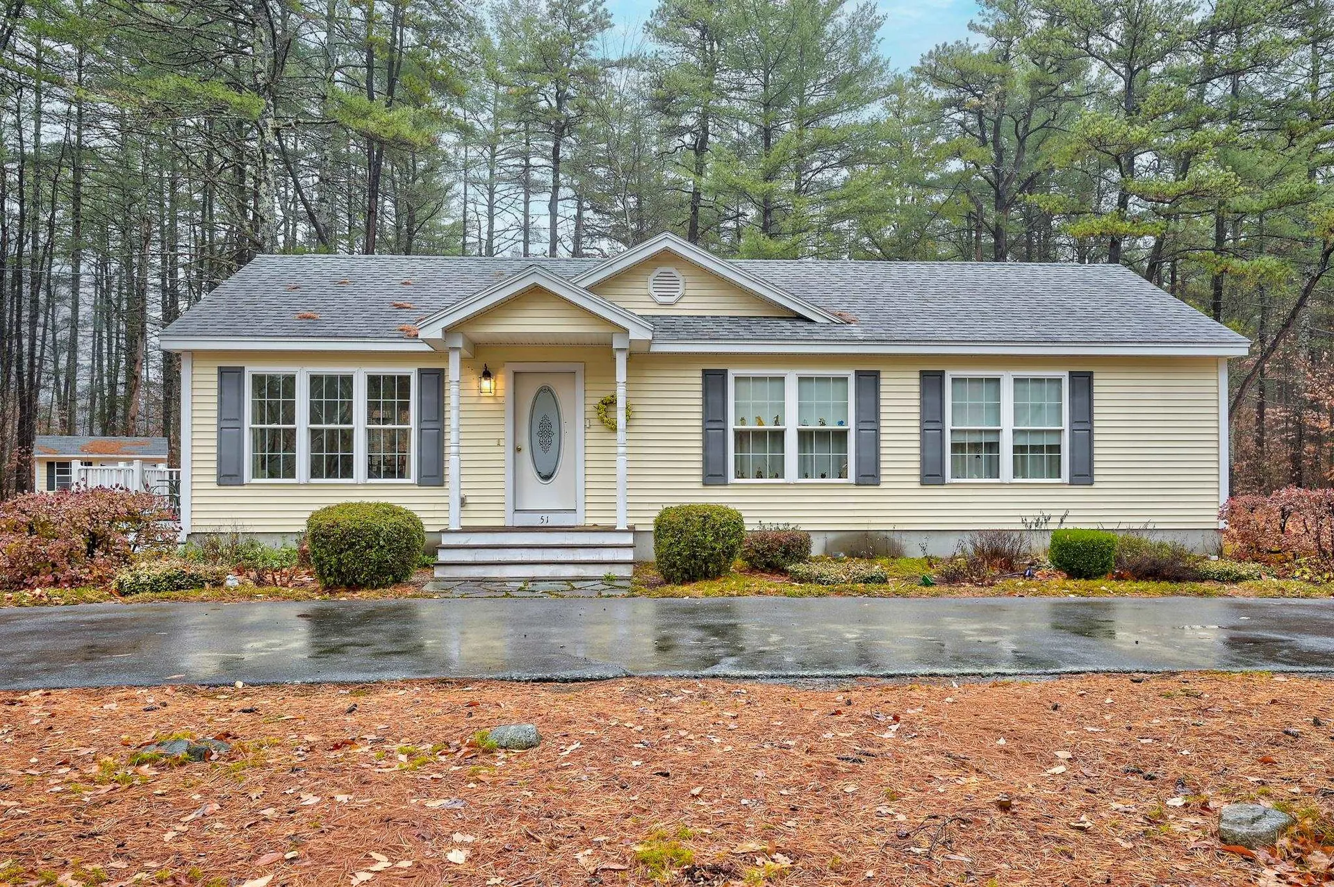 51 Poco Drive Tamworth NH 03886