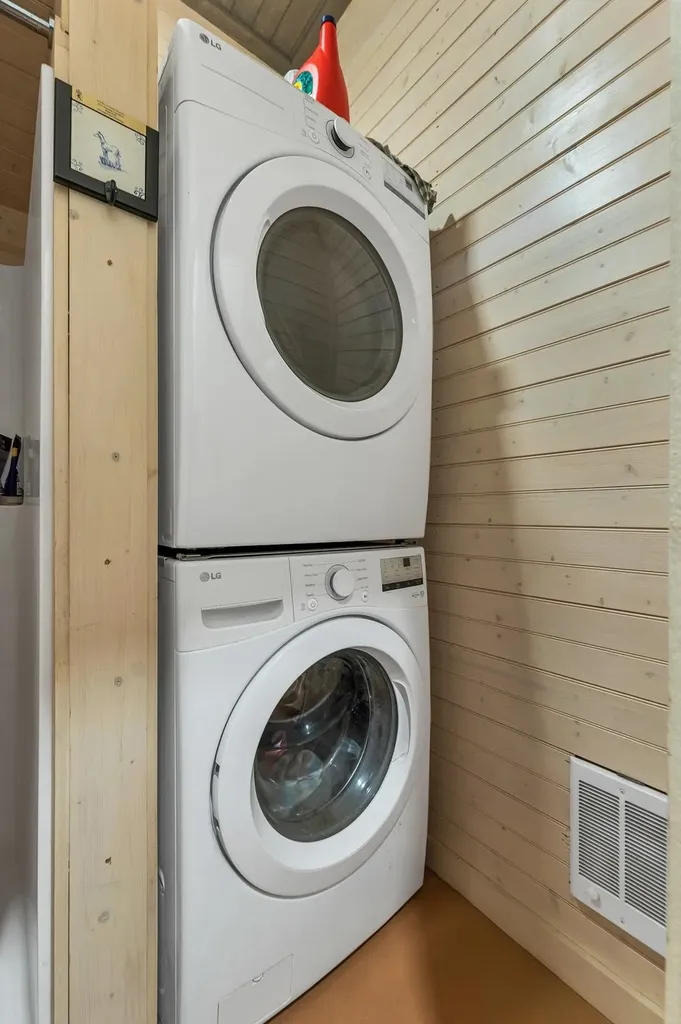 484 Old Swanzey Road Chesterfield NH 03462