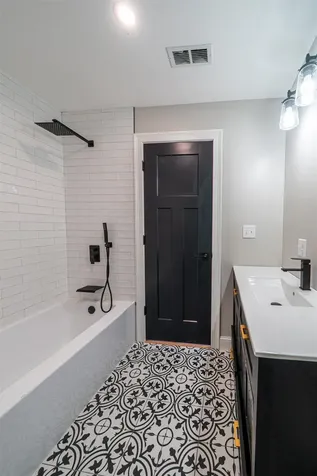 50C Linden Street Exeter NH 03833