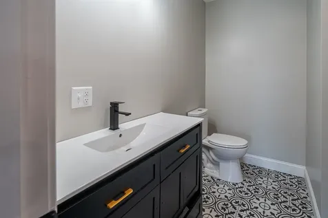 50C Linden Street Exeter NH 03833